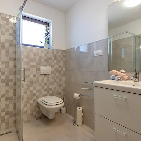Modernes Mit Traumhaften Meerblick, Nur 400 Meter Zum * Crikvenica
