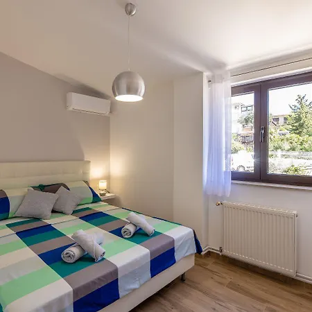 Apartment Modernes Mit Traumhaften Meerblick, Nur 400 Meter Zum