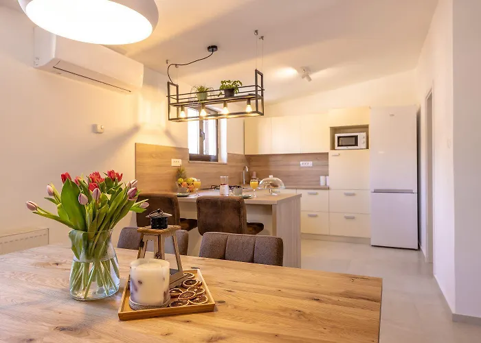 Apartman Modernes Mit Traumhaften Meerblick, Nur 400 Meter Zum *